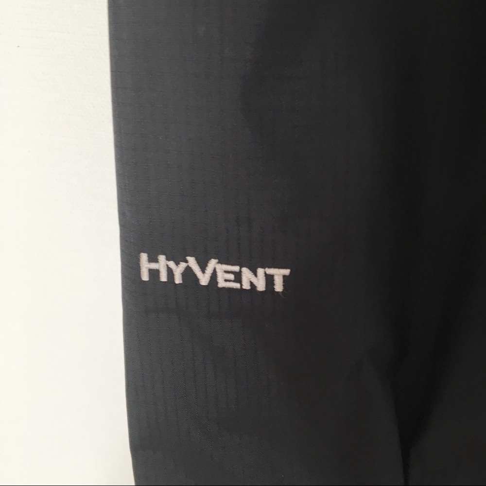 Northface Rain Jacket Like New - Picture 5 of 7